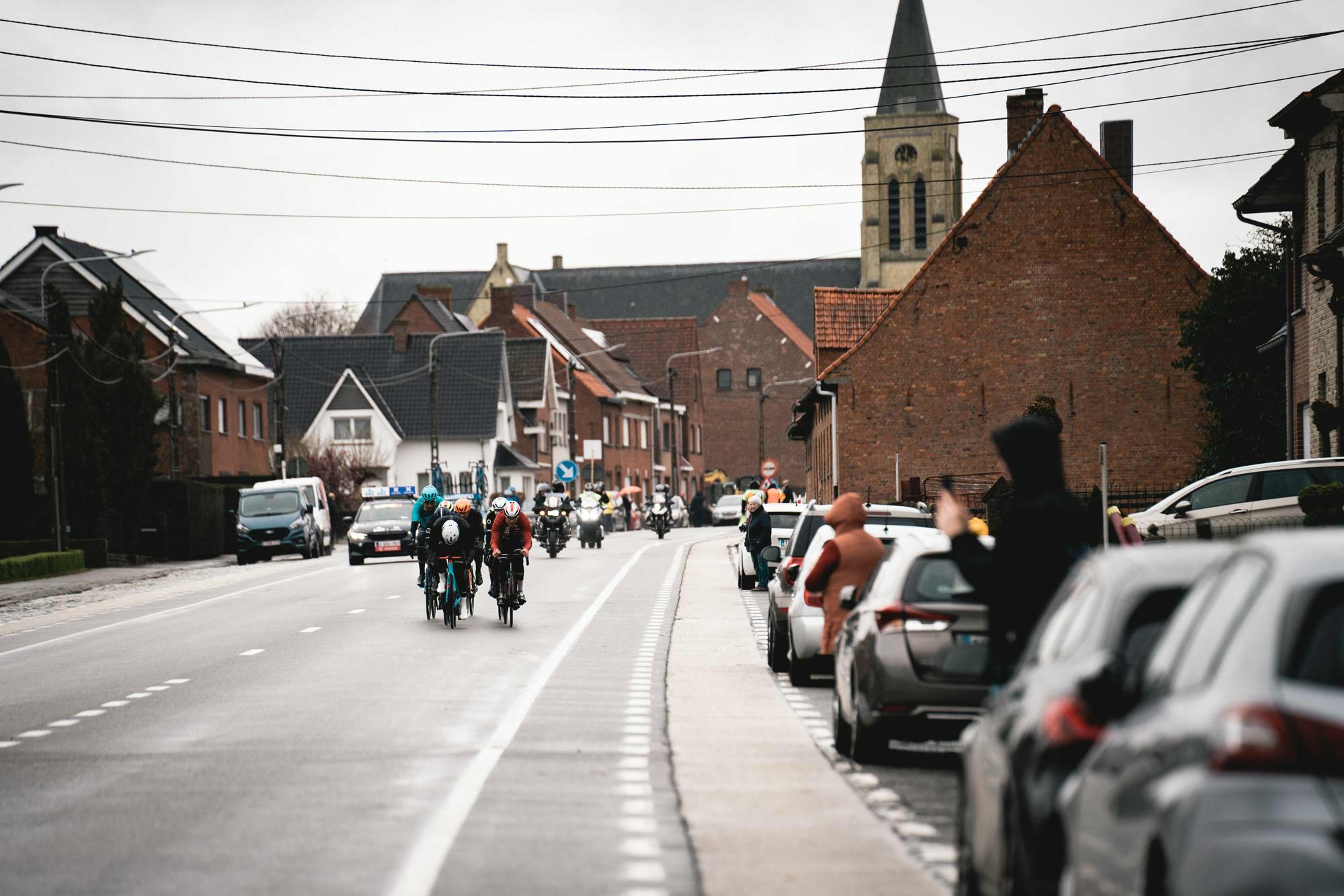 Experience Gent-Wevelgem in the fan villages of Moorsele and Gullegem